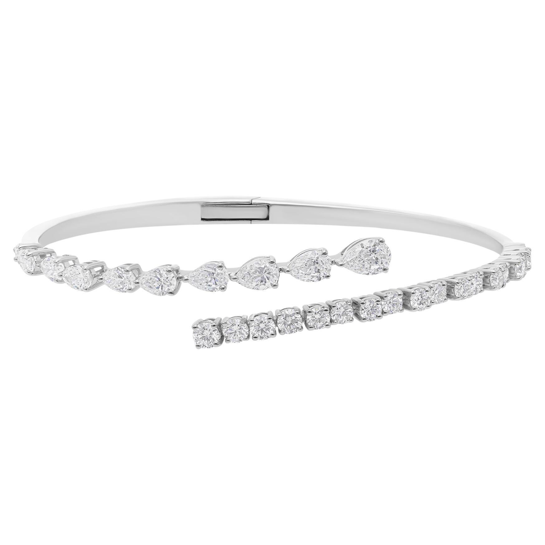 Bracciale con diamanti naturali da 3,81 carati con tagli misti in oro bianco 18 carati in vendita