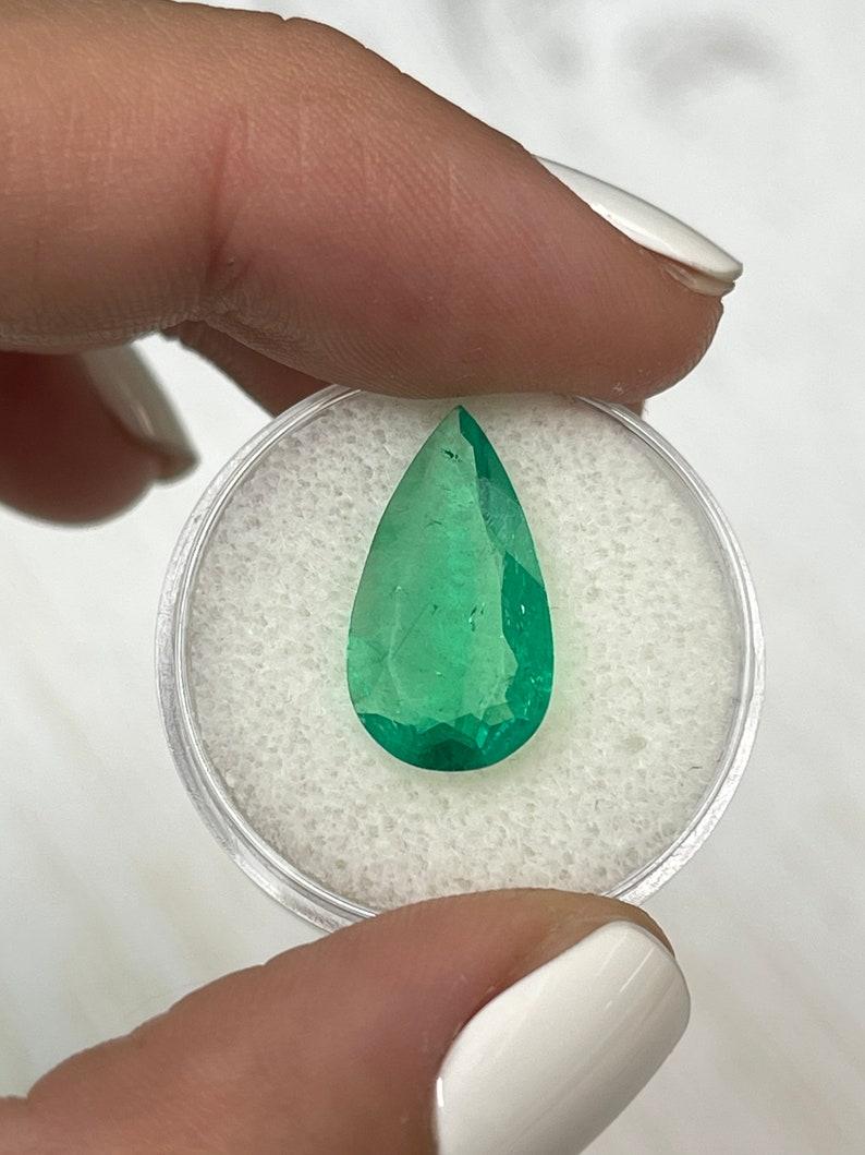 De las mujeres Esmeralda verde colombiana de 3,83 quilates 18x10 - Lágrima talla pera Birthstone de mayo en venta