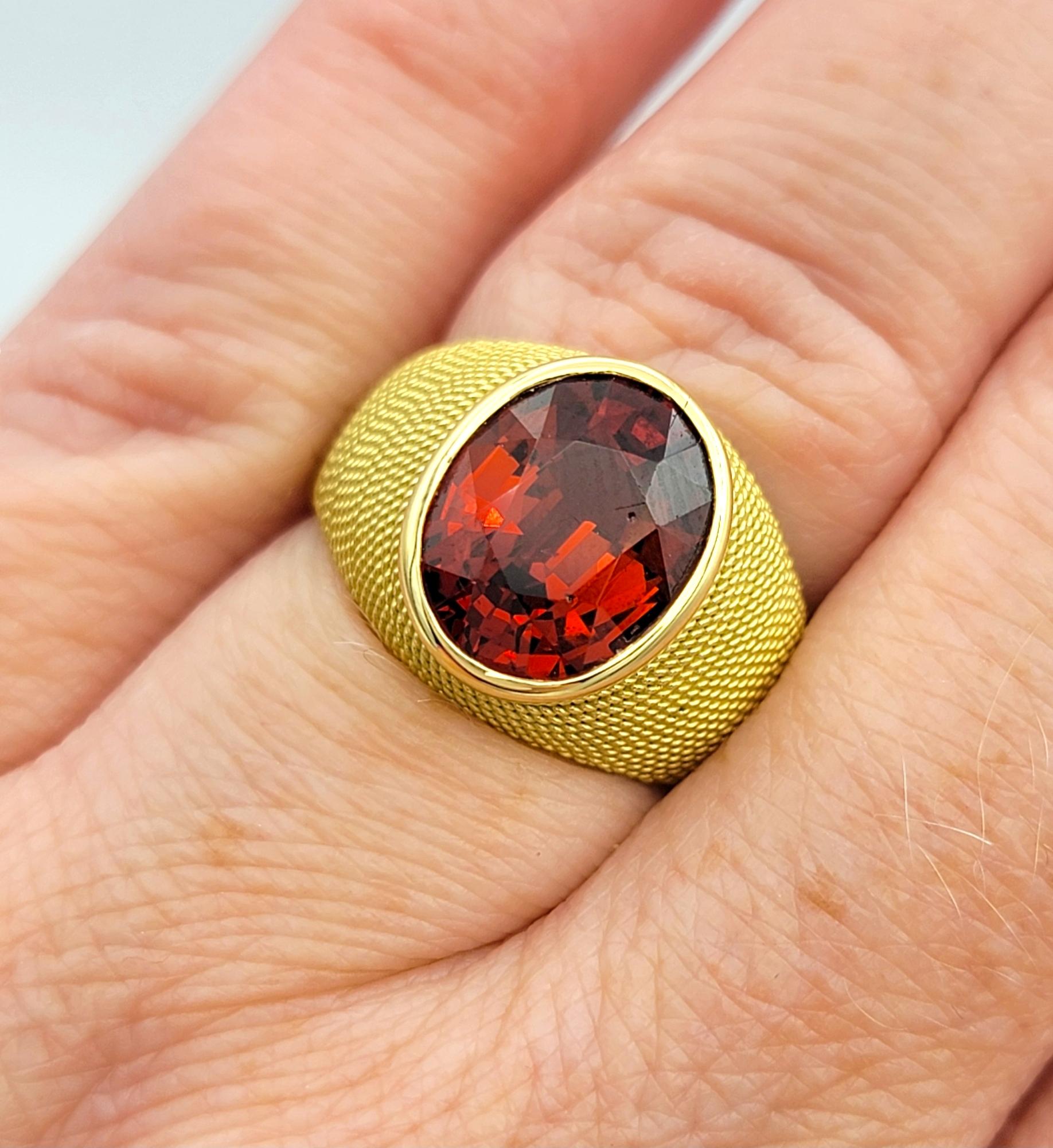 3.83 Carat Oval Cut Spessartite Garnet Ring in Textured 18 Karat Yellow Gold For Sale 3