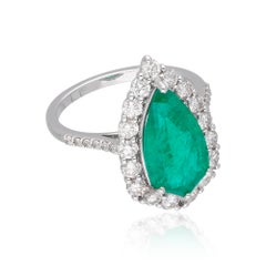 3,83 Quilates Anillo Cóctel Esmeralda Pera 1,02 Quilates Diamante 18 Quilates Oro Blanco