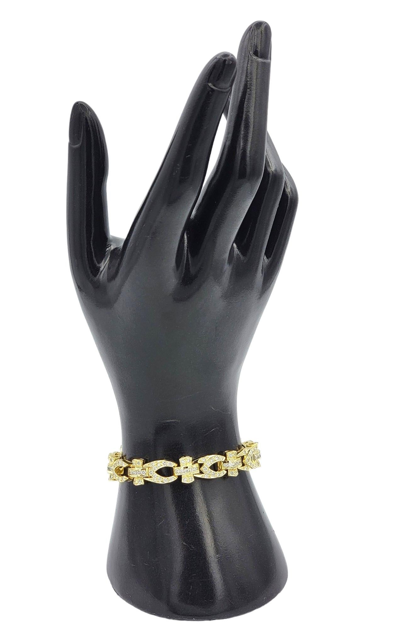 Bracelet à maillons ornés de diamants pavés d'une valeur totale de 3,83 carats en or jaune 14 carats en vente 5