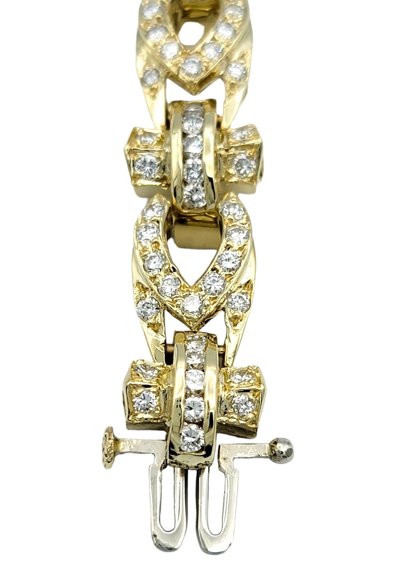 Bracelet à maillons ornés de diamants pavés d'une valeur totale de 3,83 carats en or jaune 14 carats Pour femmes en vente
