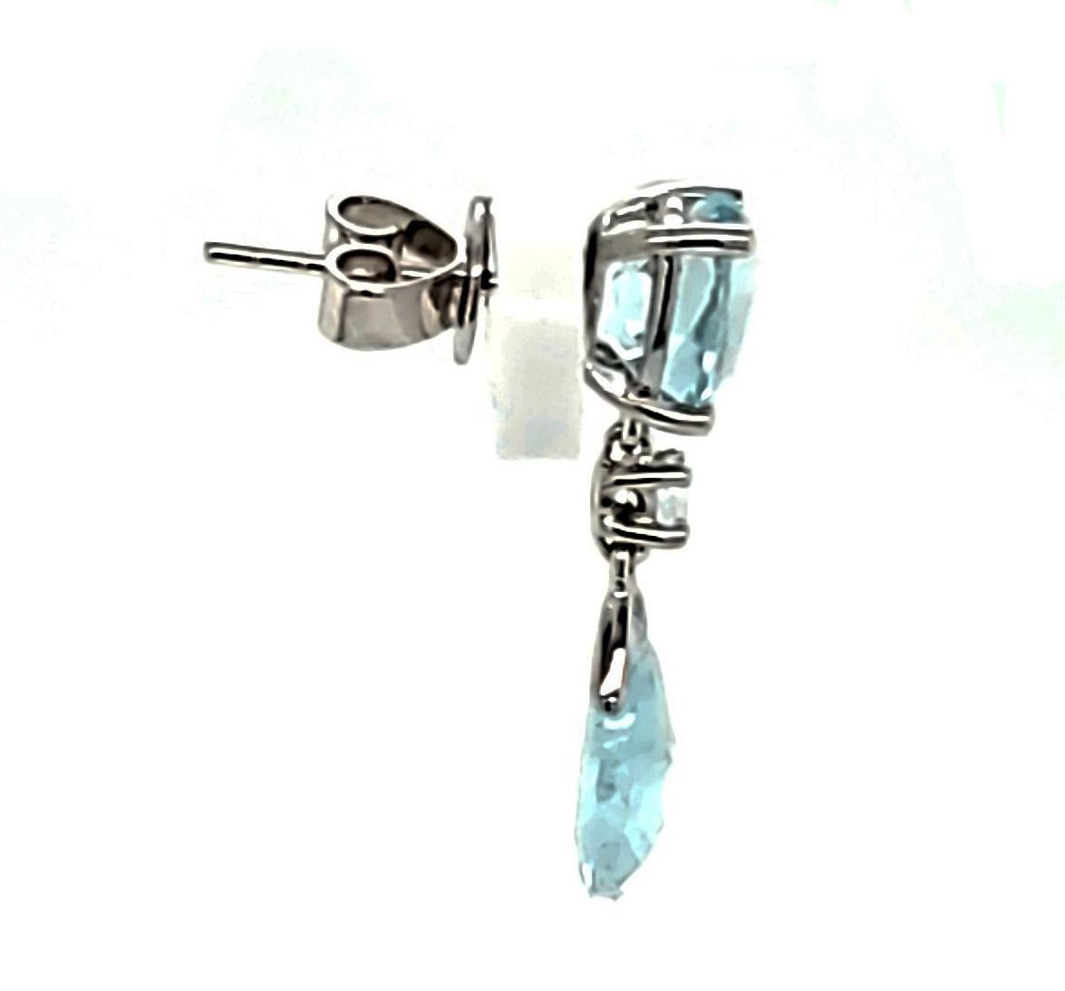 3.84 Carat Aquamarine and White Diamond White Gold Earings In New Condition For Sale In New York, NY