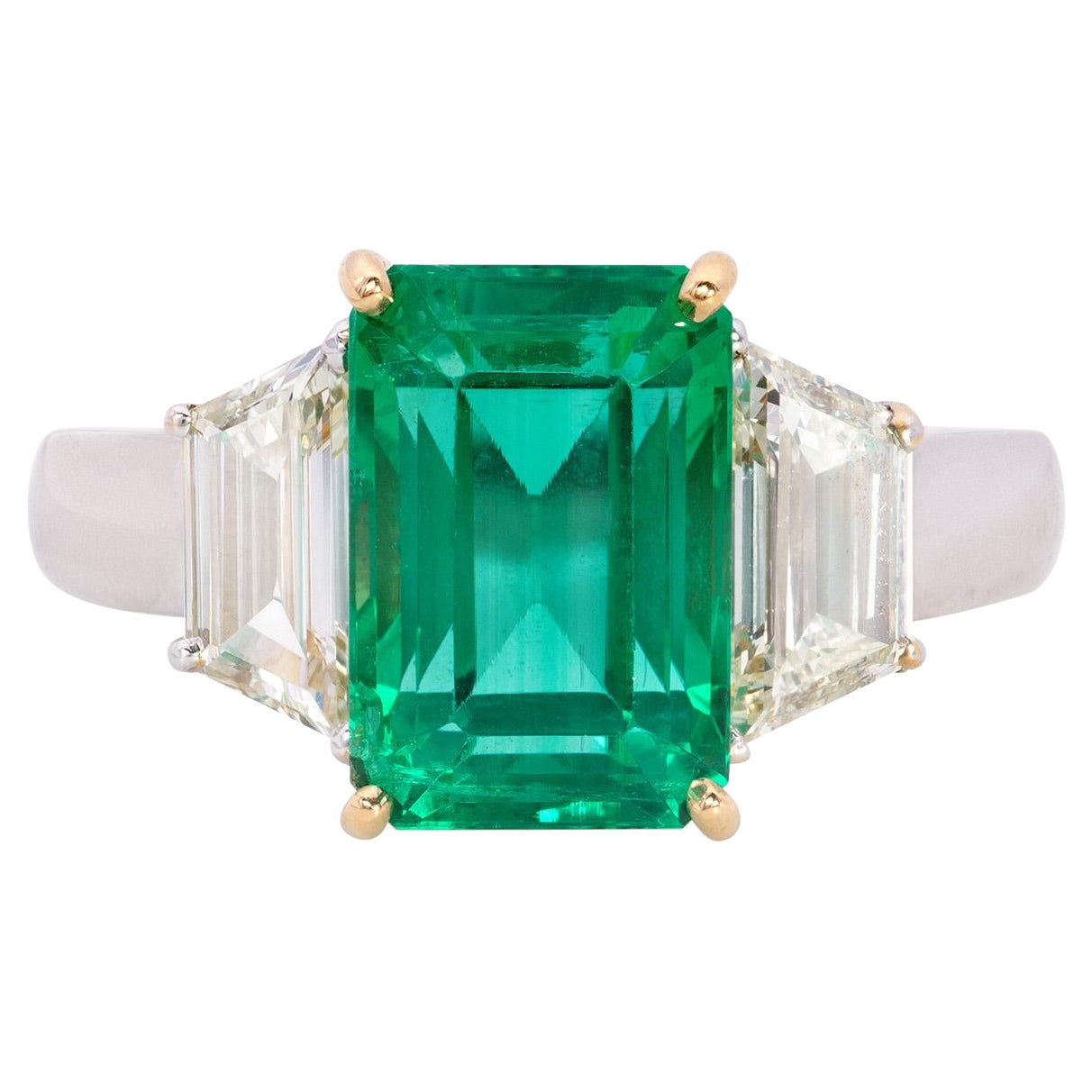 3.84 Carat Columbian Emerald Diamond Ring 18K Gold For Sale