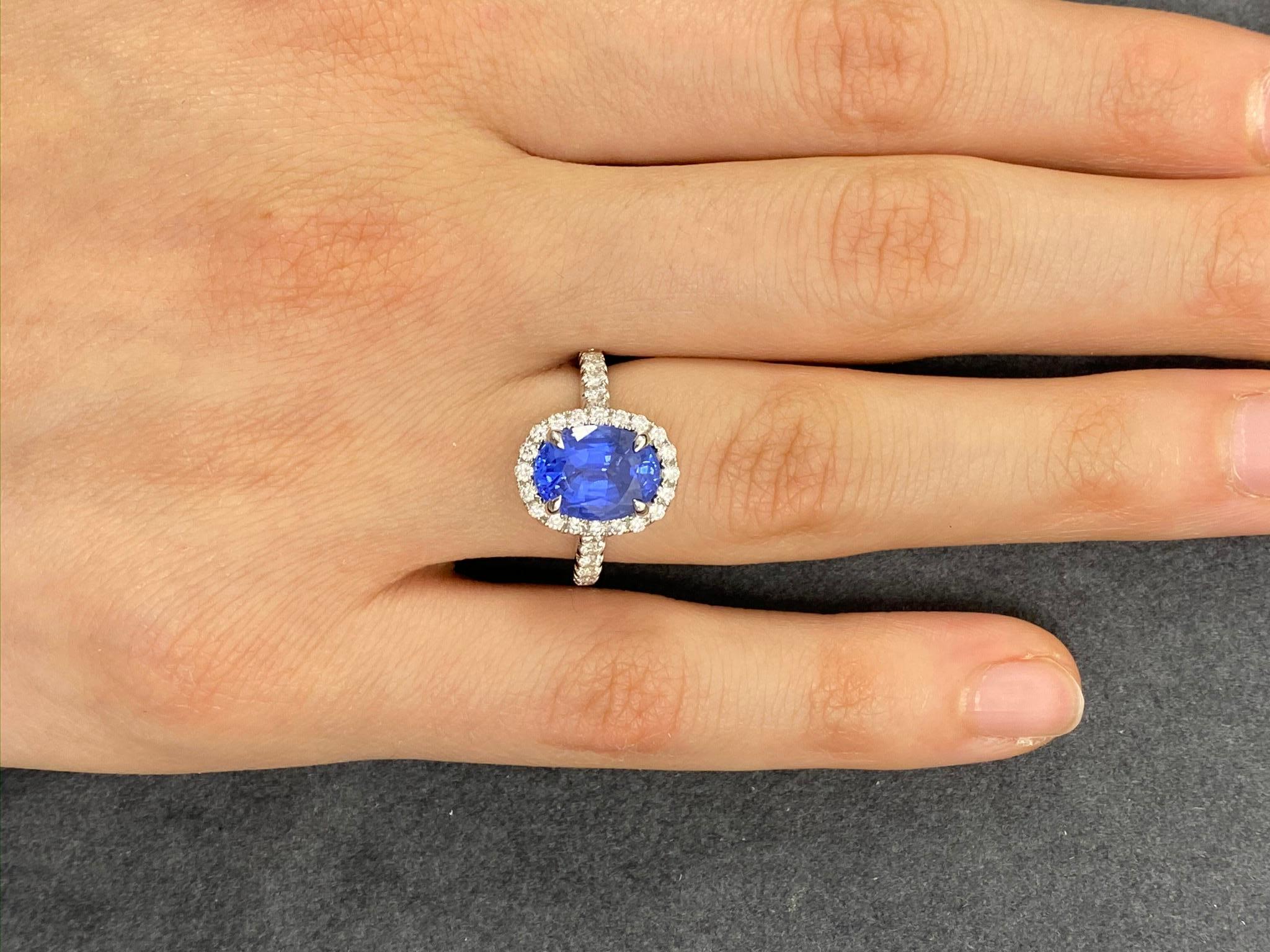 3.84 Carat Oval Sapphire and Diamond Cocktail Ring In New Condition In Great Neck, NY