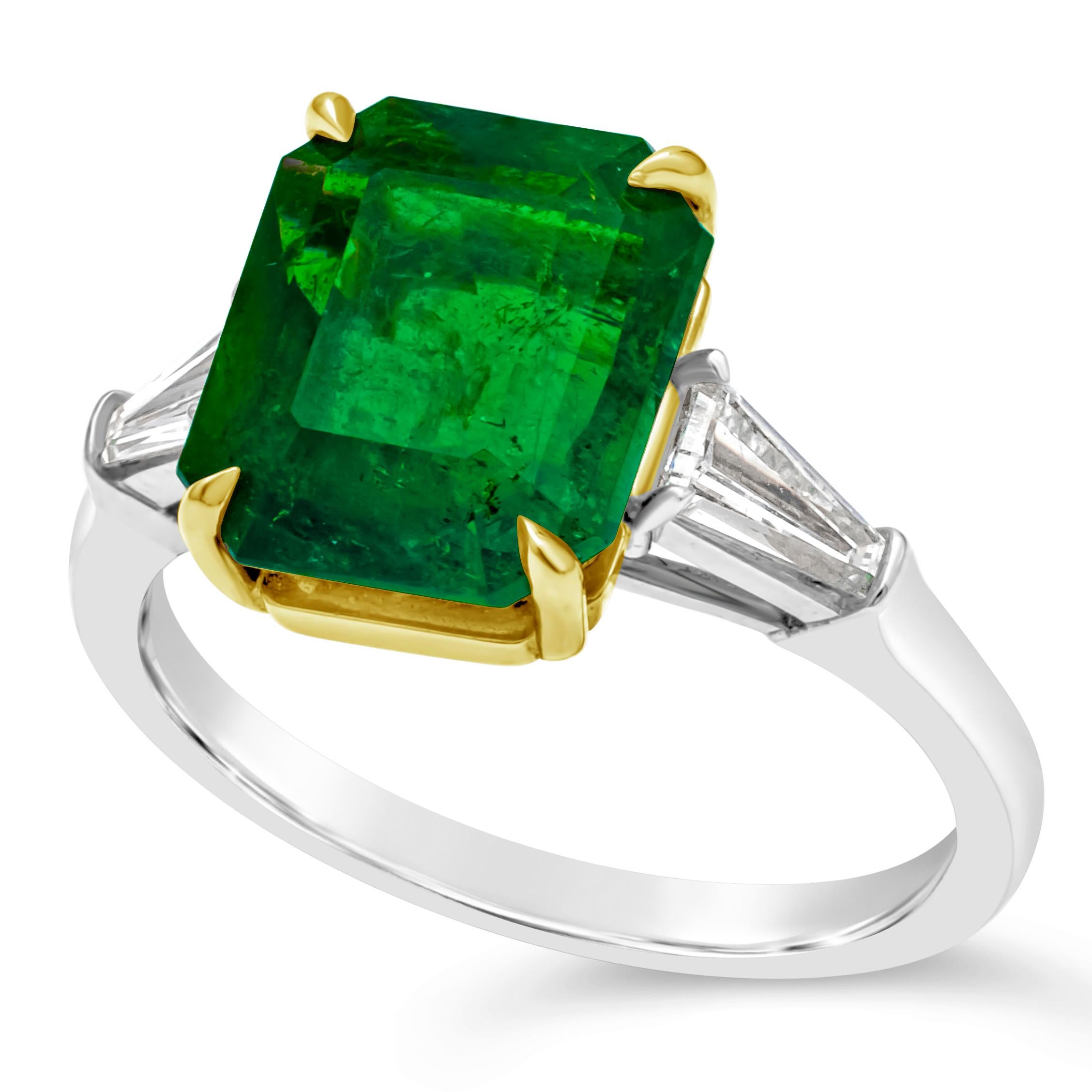 Contemporary 3.84 Carats Emerald Cut Colombian Emerald Three Stone Engagement Ring For Sale