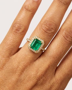 Anello solitario con diamante e smeraldo da 3,84 carati, in oro 18 carati, con montatura in oro 18 carati e smeraldo naturale