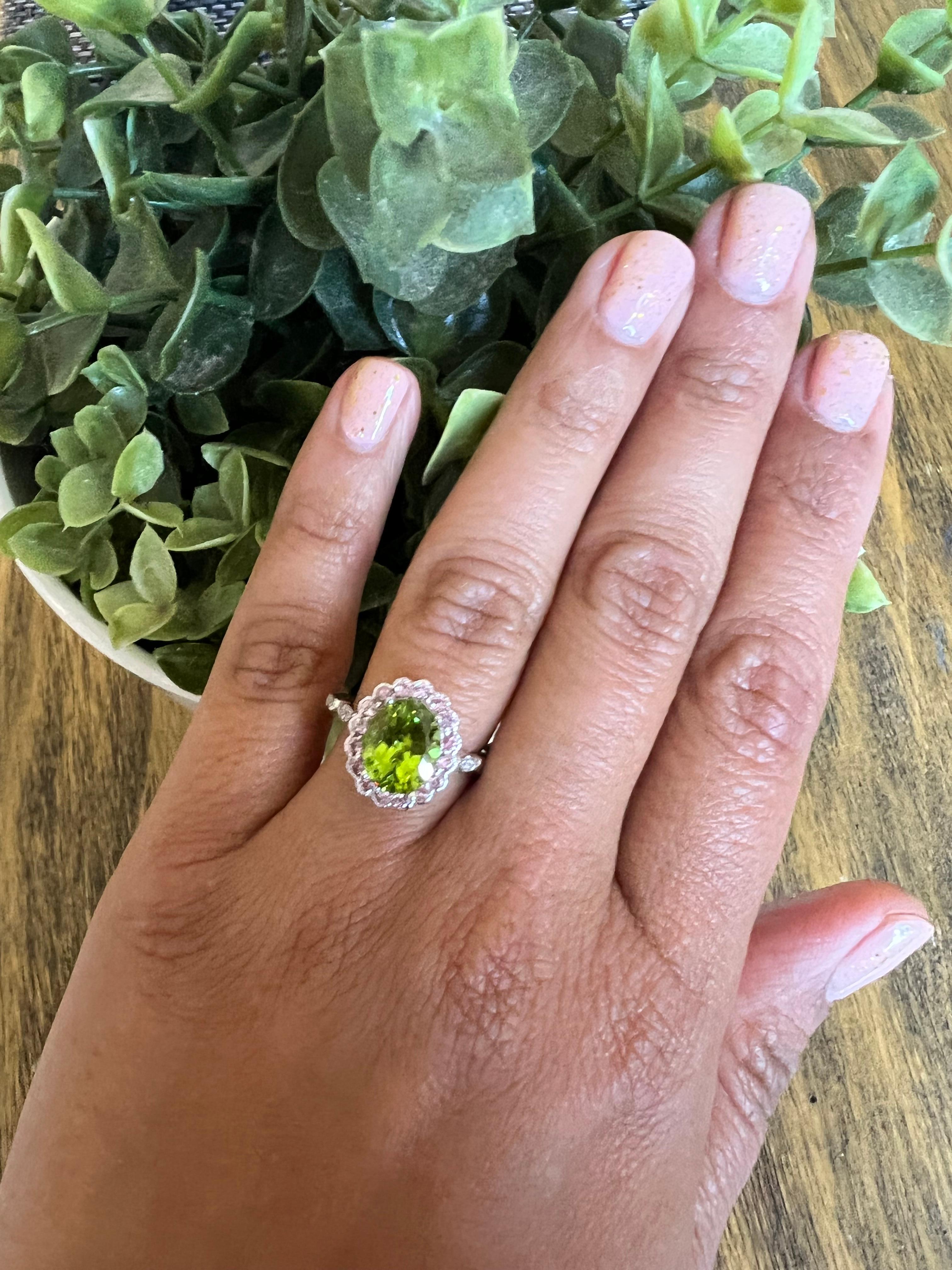 3.84 Peridot Pink Sapphire Diamond 14 Karat White Gold Ring In New Condition For Sale In Los Angeles, CA