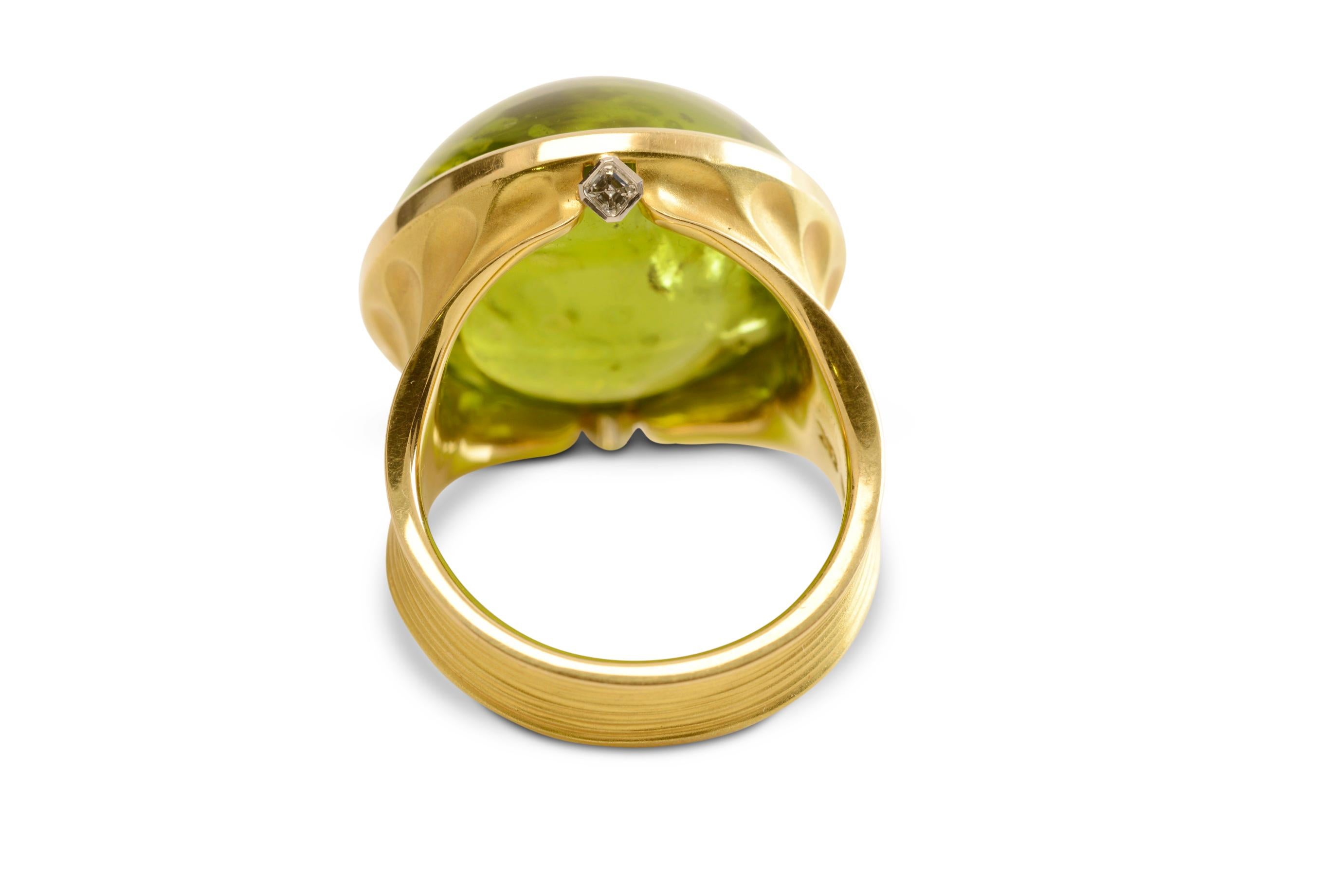 Round Cut 38.40 Carat Peridot Cocktail Ring in 18 Karat Yellow Gold with Diamond For Sale