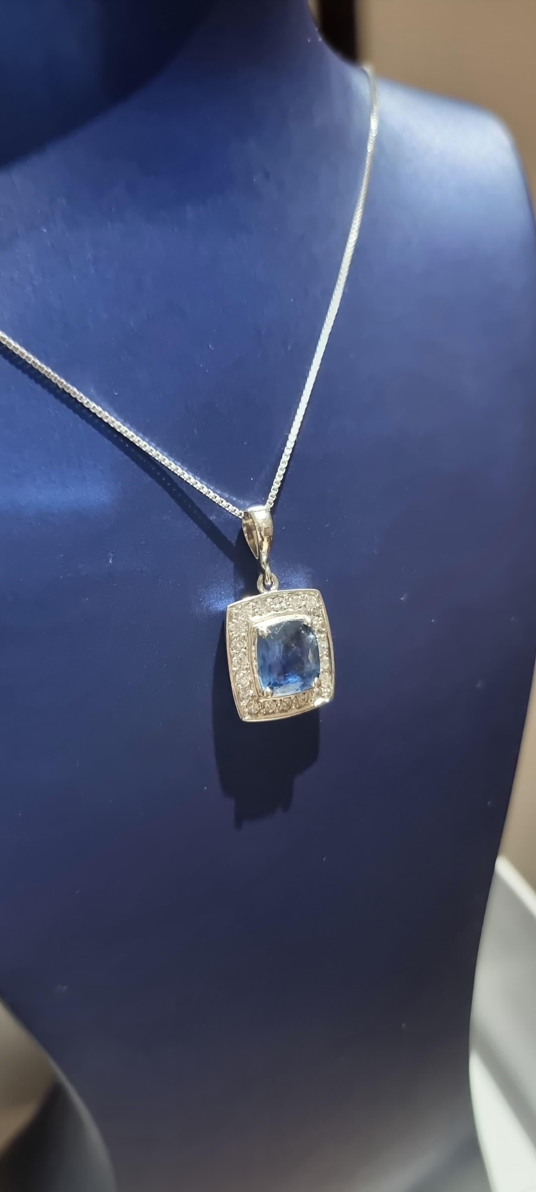 3.84ct Prong Set Natural Blue Sapphire Pendant in Platinum-Coated Silver For Sale 4