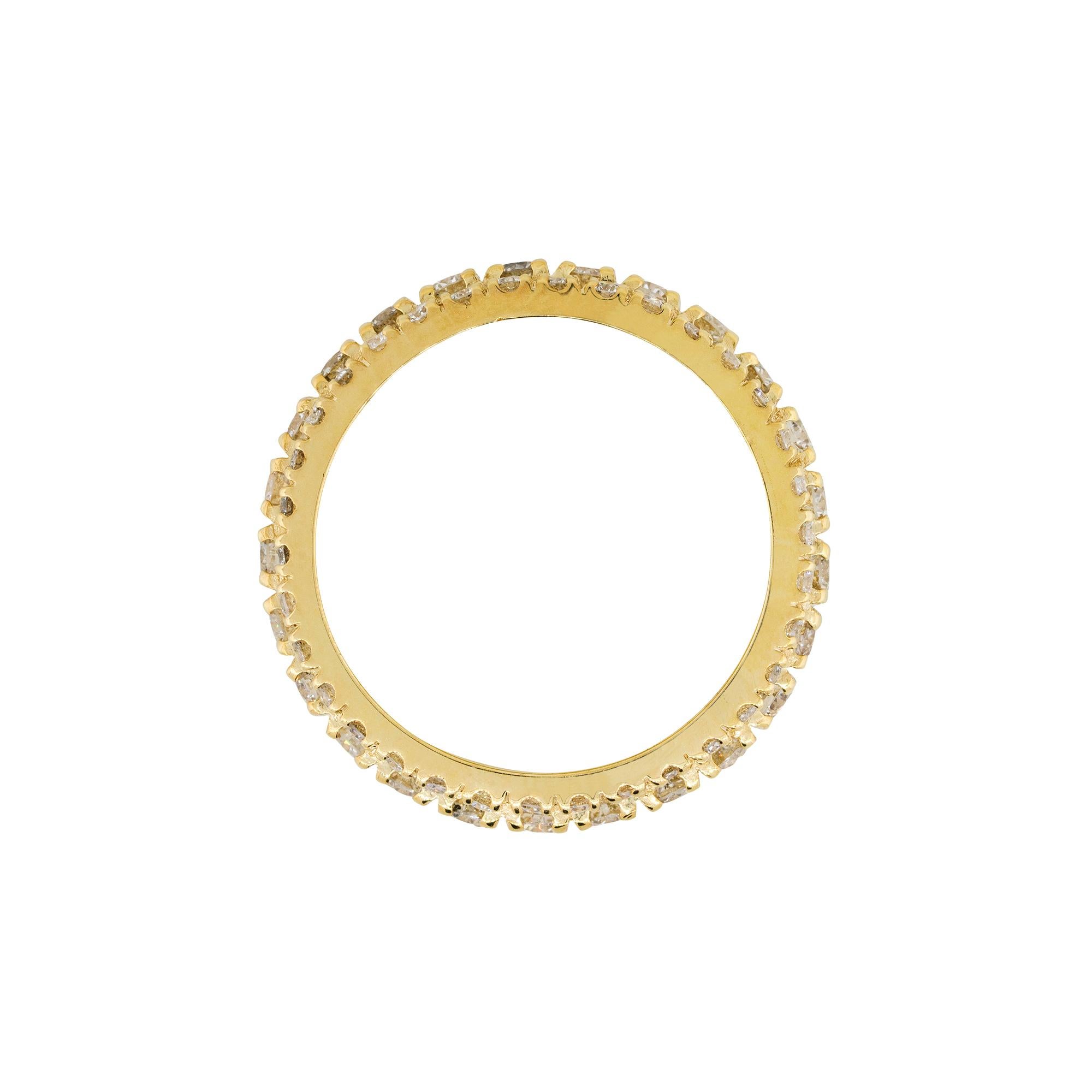 MATERIAL: 14k Gelbgold
Diamant-Details: Ungefähr 3,85ctw runde Brillanten. Die Diamanten haben eine Farbe von G/H und eine Reinheit von VS.
Ringgröße: 10
Ring-Maße: 1″x 0.25″
Gesamtgewicht: 10,8g (7dwt)
Zusätzliche Details: Dieser Artikel wird mit