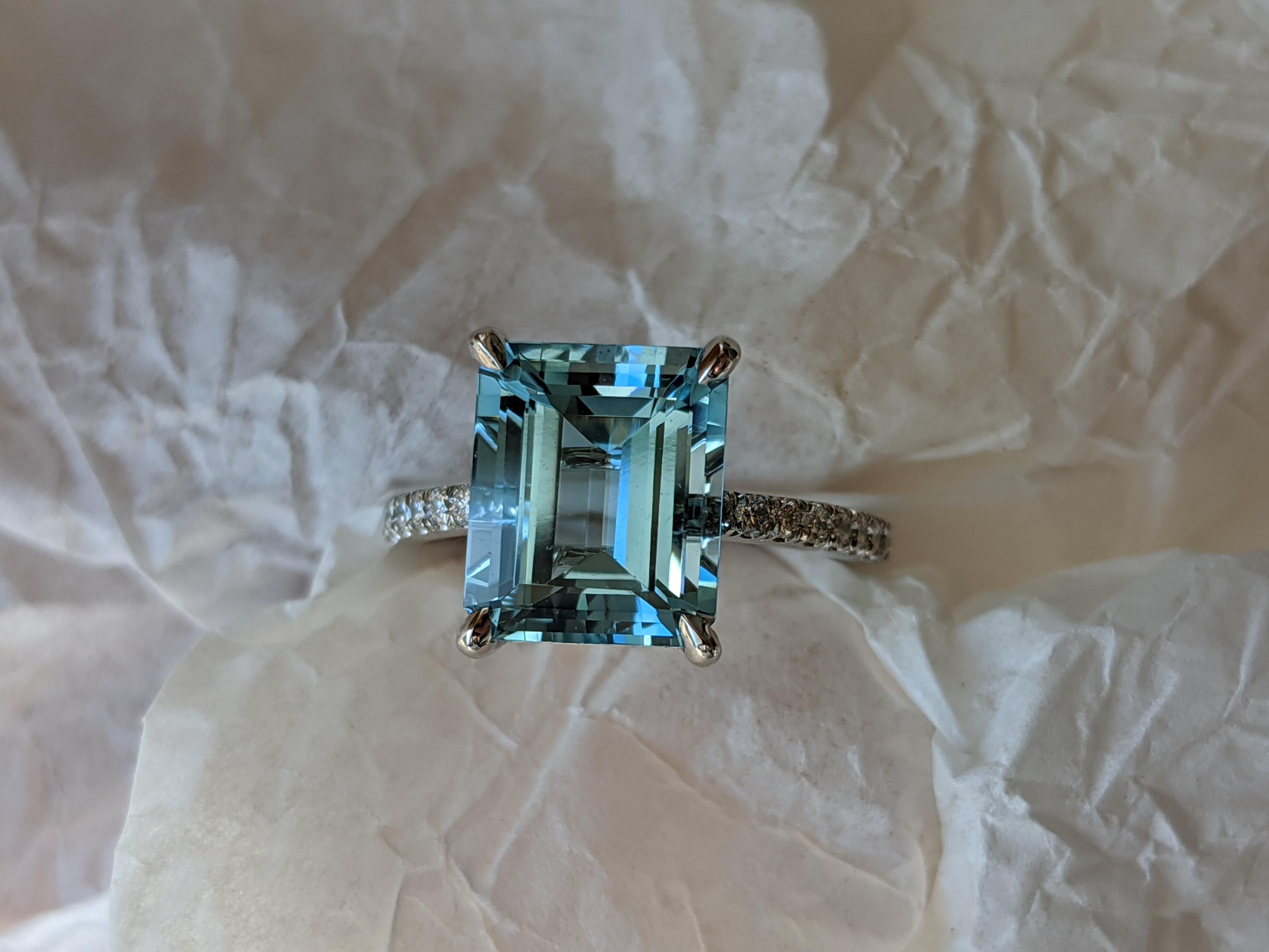 3.85 Carat Emerald Aquamarine Pave Diamond Platinum Cocktail Ring 9
