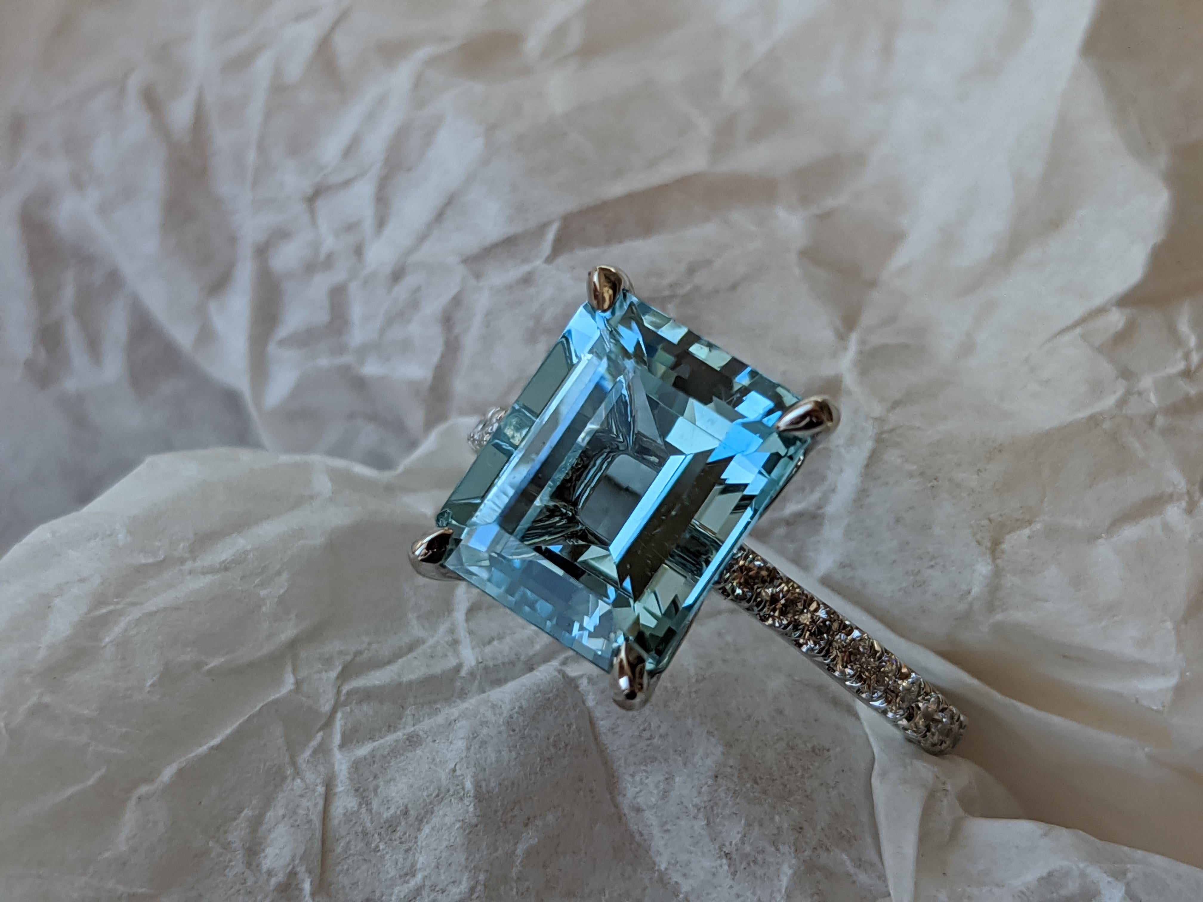3.85 Carat Emerald Aquamarine Pave Diamond Platinum Cocktail Ring 10