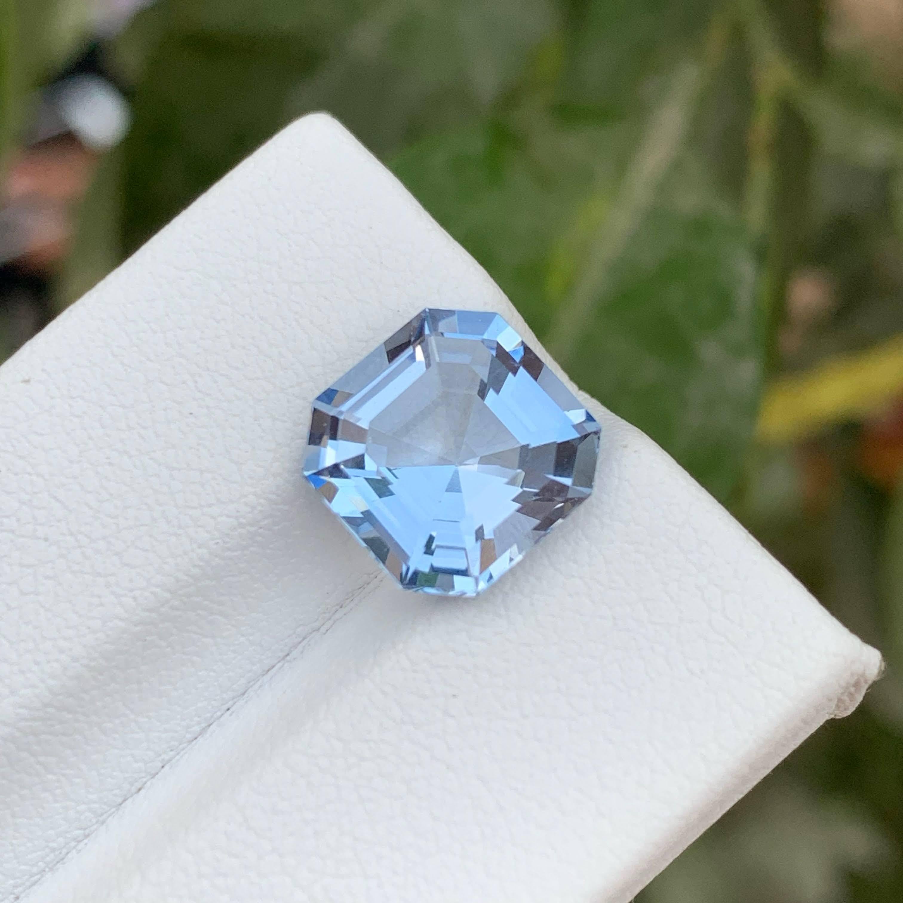 3,85 Carati di Acquamarina Blu Goshenite sciolta Nature Taglio Asscher Gemma Pakistan in vendita 1