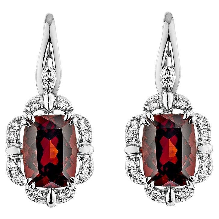 Sunita Nahata Roter Granat 3.85ct. Tropfenohrringe aus 14KWG mit weißem Diamanten.