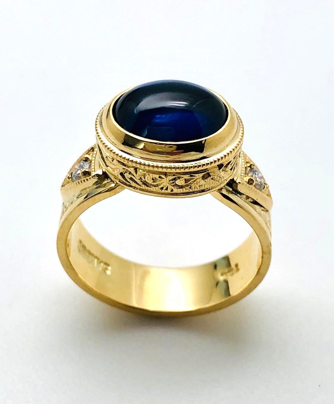 Women's or Men's 3.85 Carat Sapphire Cabochon, Diamond Yellow Gold Bezel Handmade Engraved Ring