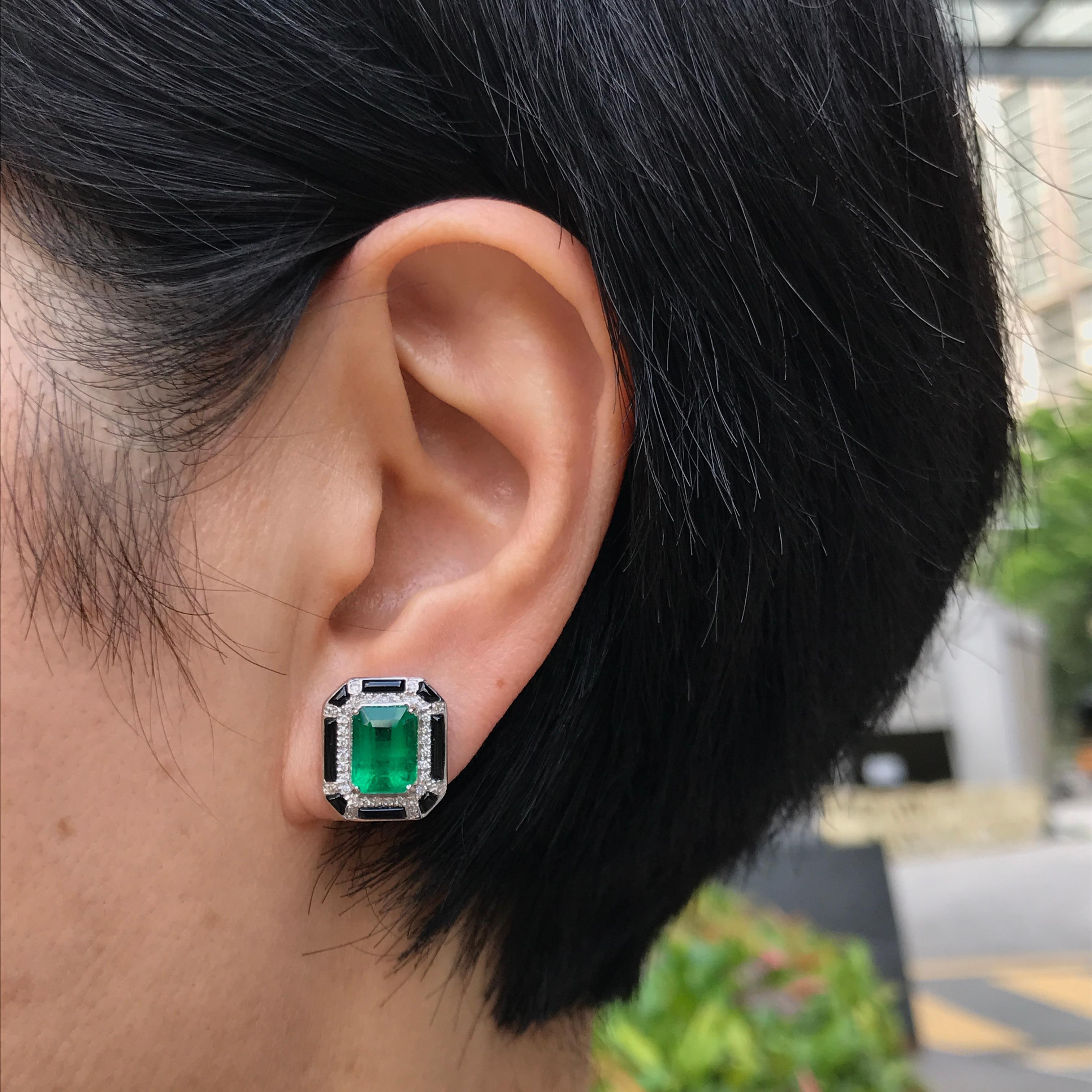 Art Deco 3.85 Carat Zambian Emerald and Diamond Stud Earring