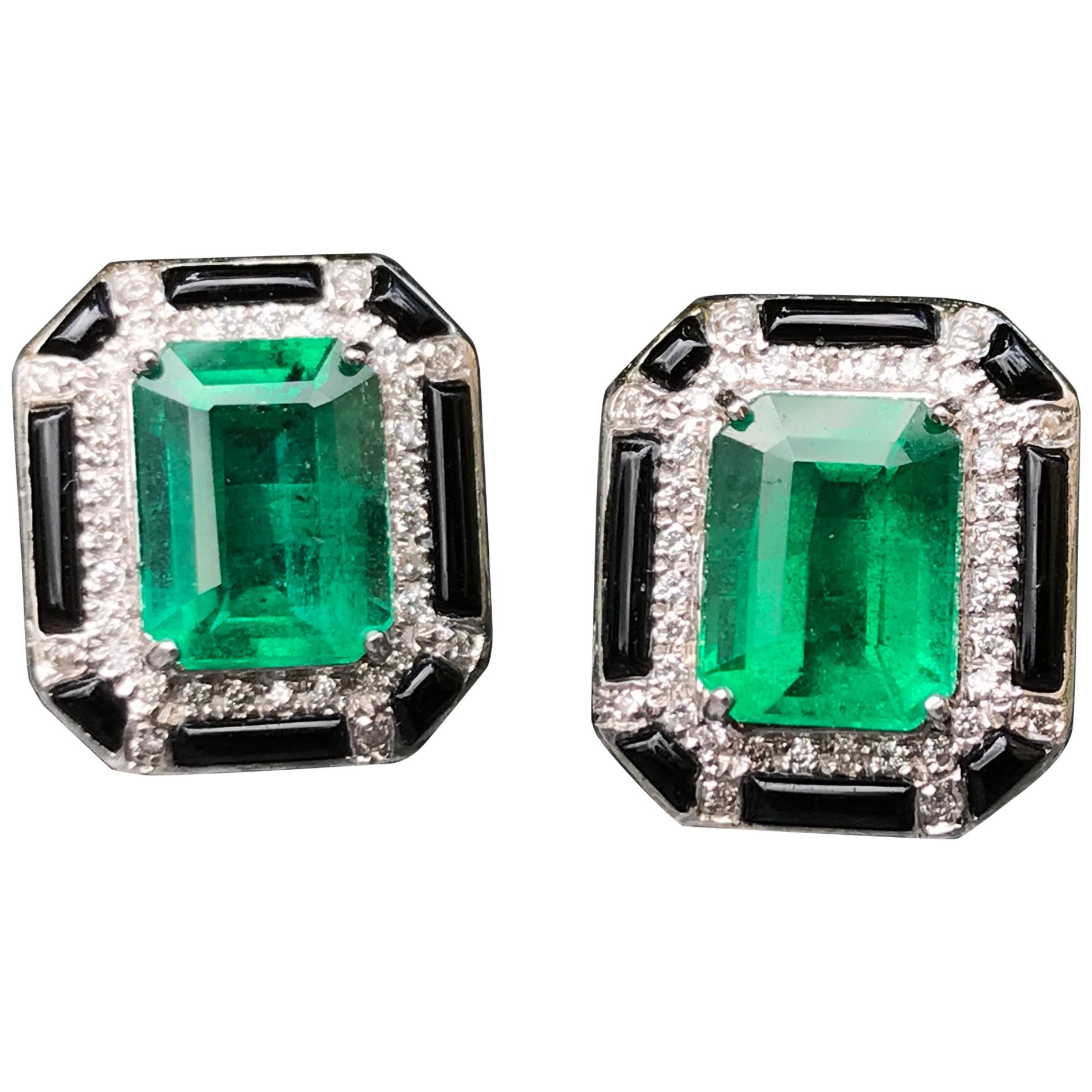 3.85 Carat Zambian Emerald and Diamond Stud Earring