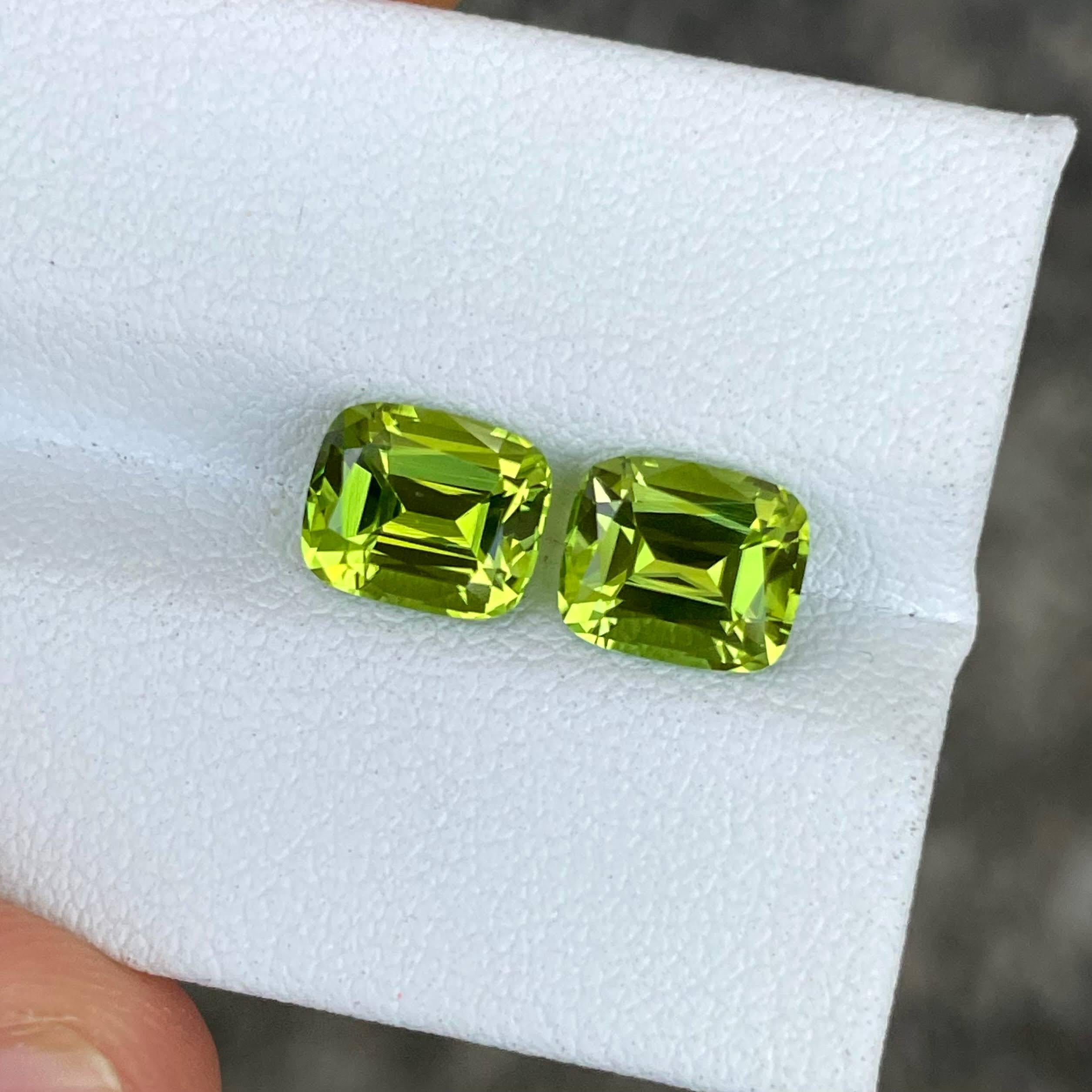3,85 quilates Pareja Peridoto Verde Talla Cojín Piedra Preciosa Natural Paquistaní Corte cojín en venta
