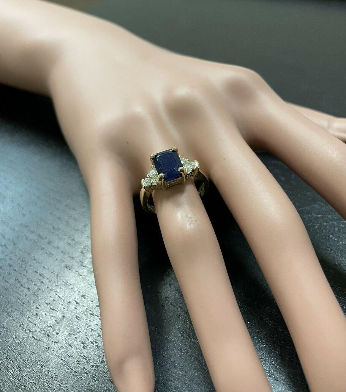 3.85 Carat Natural Sapphire and Diamond 14 Karat Solid Yellow Gold Ring For Sale 2