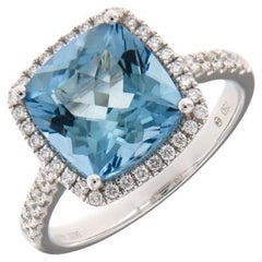 3.85 carats Stunning Aquamarine Diamond ring in 18 Karat White Gold