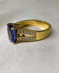 3.85-ct Blue Sapphire & Diamonds Split Shank 18k Gold Ring by Nancy Phillips