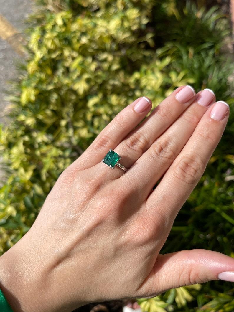 3.85ct 14K Emerald Cut Solitaire Ring - Deep Green North-South White Gold Prong For Sale 2