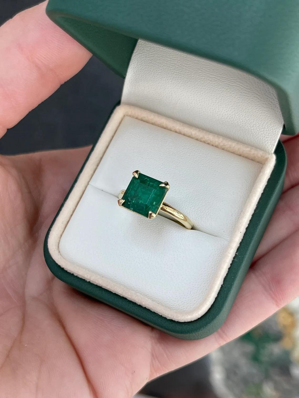 Women's 3.85ct 14K Solitaire Deep Dark Green Asscher Cut Emerald 4 Prong Statement Ring For Sale