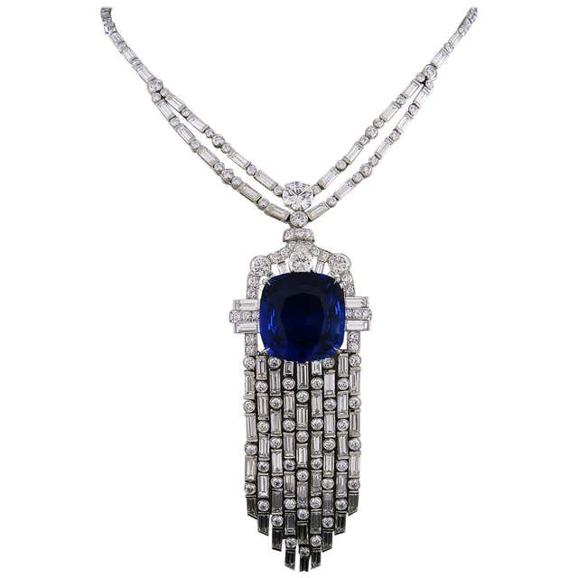Diamond and Emerald Platinum Necklace with a Watch For Sale at 1stdibs