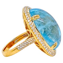 38.61 Karat Aquamarin Rund Diamant Gelb- und Weißgold Ring