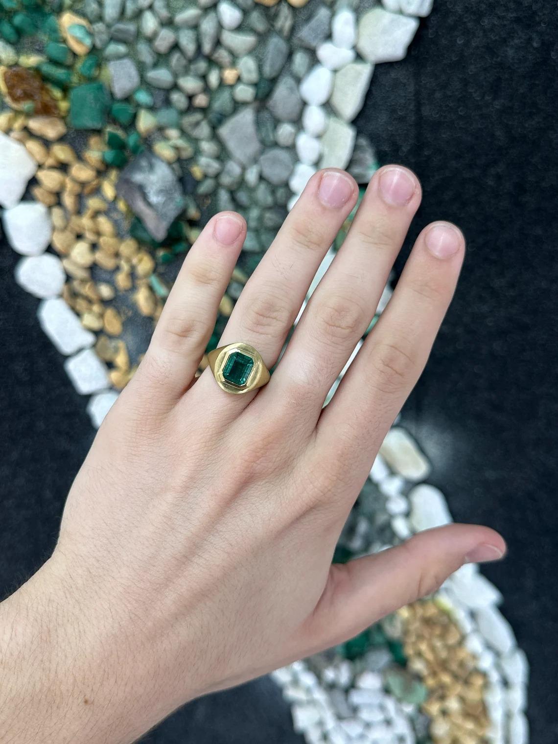 3.86ct 18K Deep Lush Green Emerald-Emerald Cut Solitaire Unisex Gold Bezel Ring For Sale 1