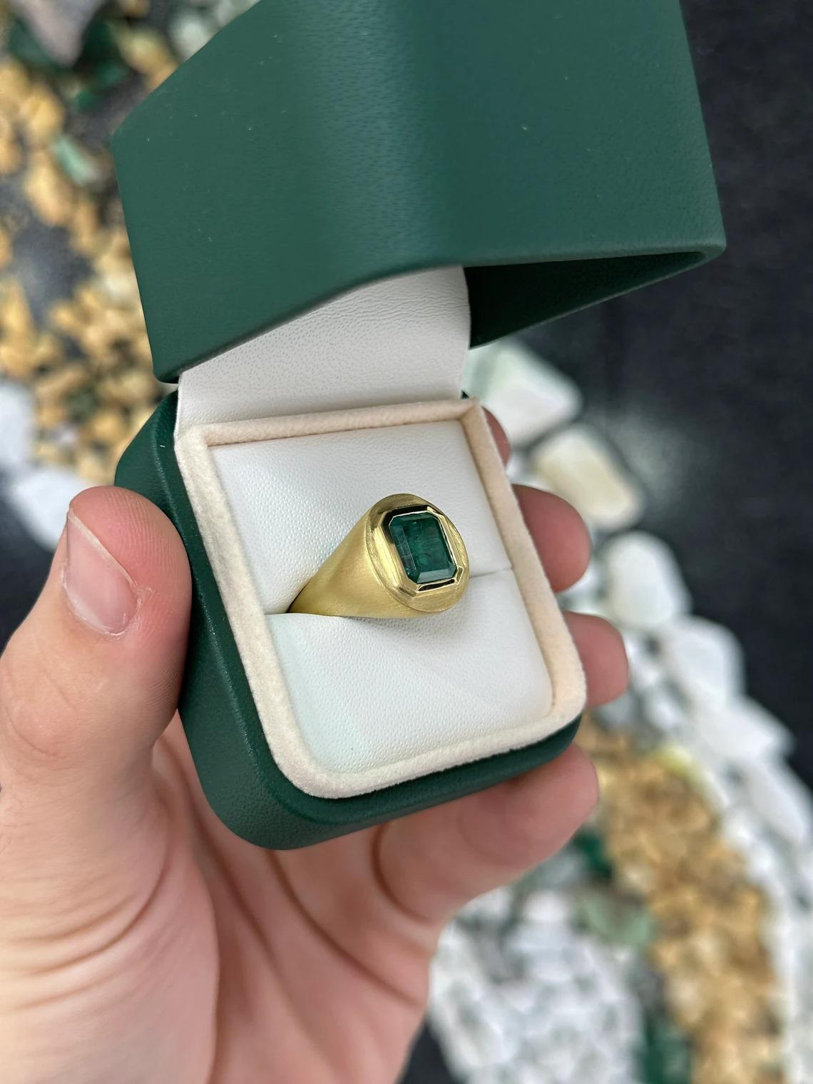 3.86ct 18K Deep Lush Green Emerald-Emerald Cut Solitaire Unisex Gold Bezel Ring For Sale 3