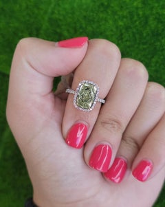 3.86ct Fancy BGY Green Diamond Cushion VS2 GIA
