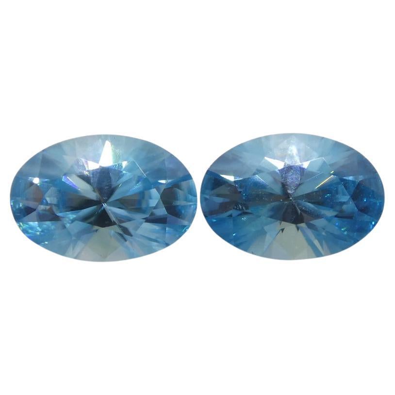 Paire de zircons bleus ovales taille diamant de 3.86 carats du Cambodge