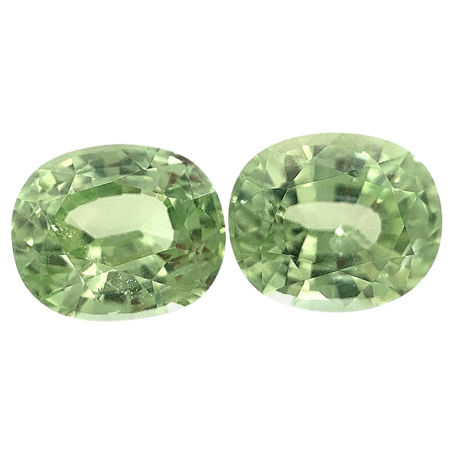 Coppia di granati ovali verde menta pastello da Merelani, Tanzania, 3.86ct