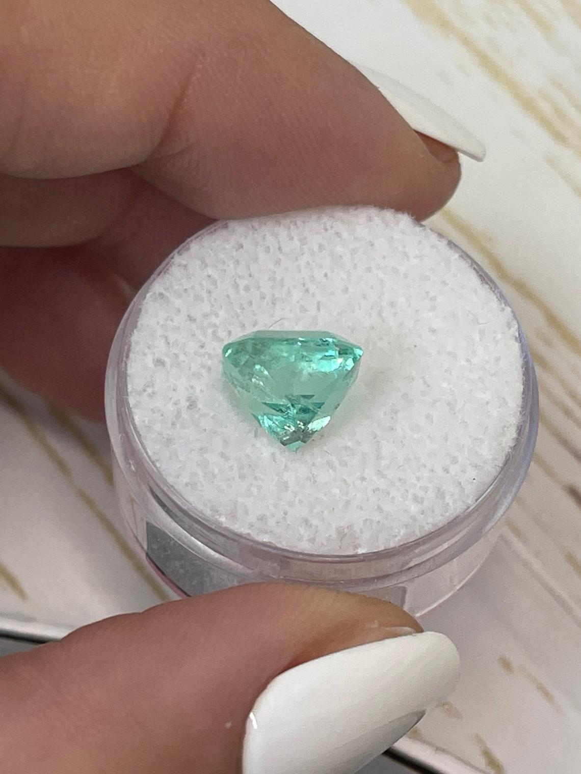 3,87 Carati 9x9 Smeraldo Colombiano Verde Chiaro - Taglio Asscher Angoli Tagliati Maggio in vendita 1