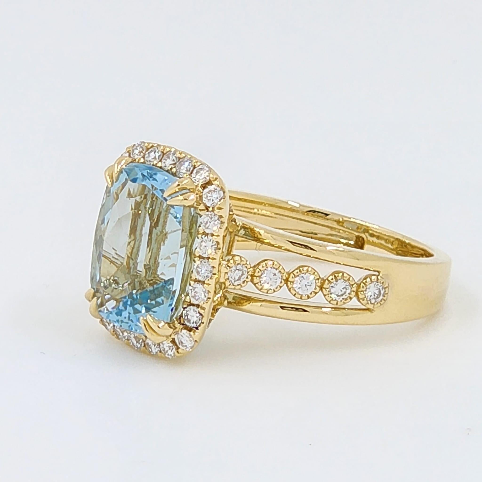 Baguette Cut 3.87 Carat Aquamarine Diamond Ring in 18 Karat Yellow Gold