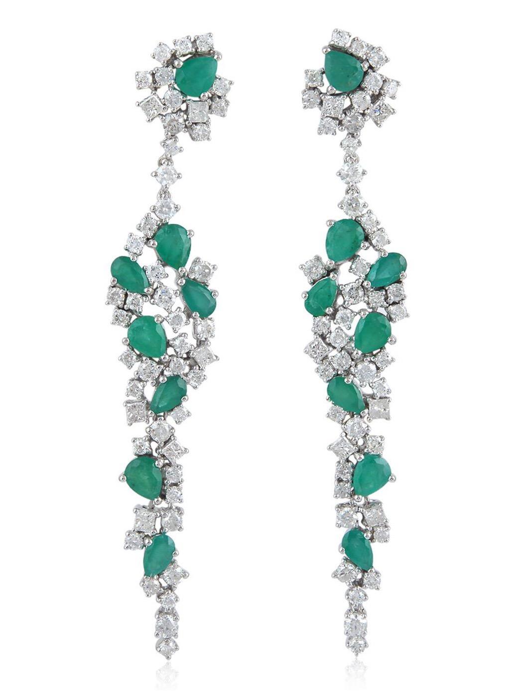 Pendientes Racimo de Diamantes Esmeralda 3,87 Quilates Oro Blanco 18 Kilates Contemporáneo en venta