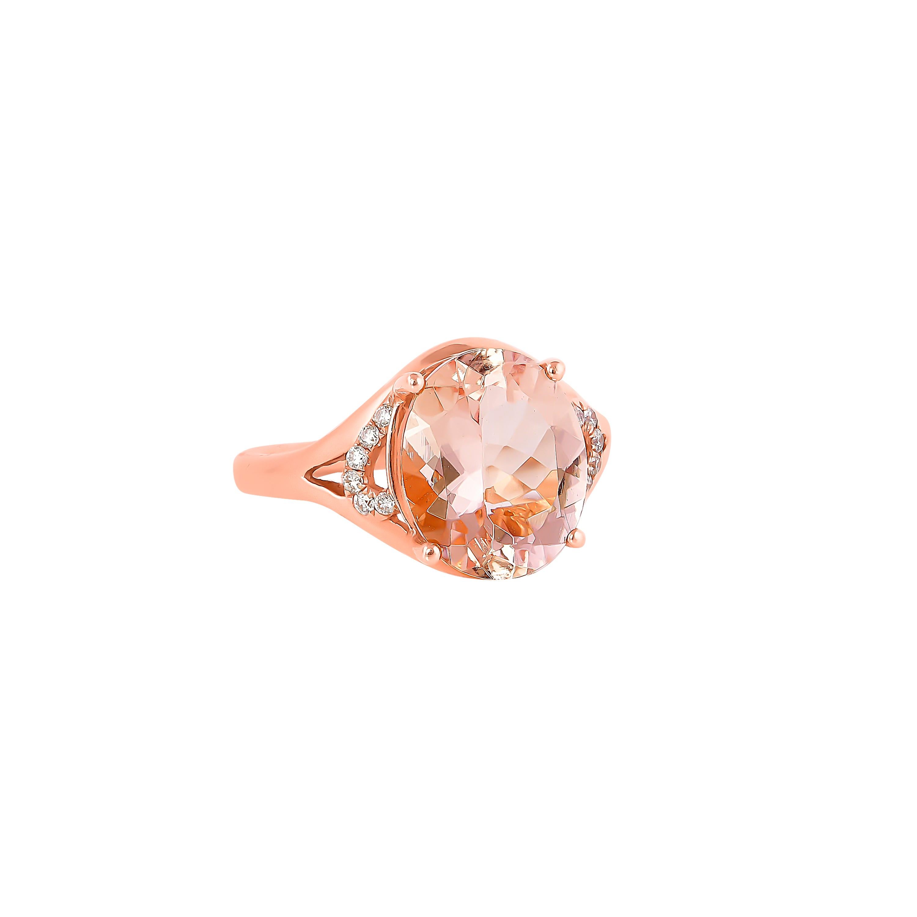 Diese Kollektion bietet eine Reihe von prächtigen Morganiten! Die mit Diamanten besetzten Ringe sind aus Roségold gefertigt und wirken klassisch und elegant. 

Klassischer Morganit-Ring aus 18 Karat Roségold mit Diamant. 

Morganit: 3,87 Karat,