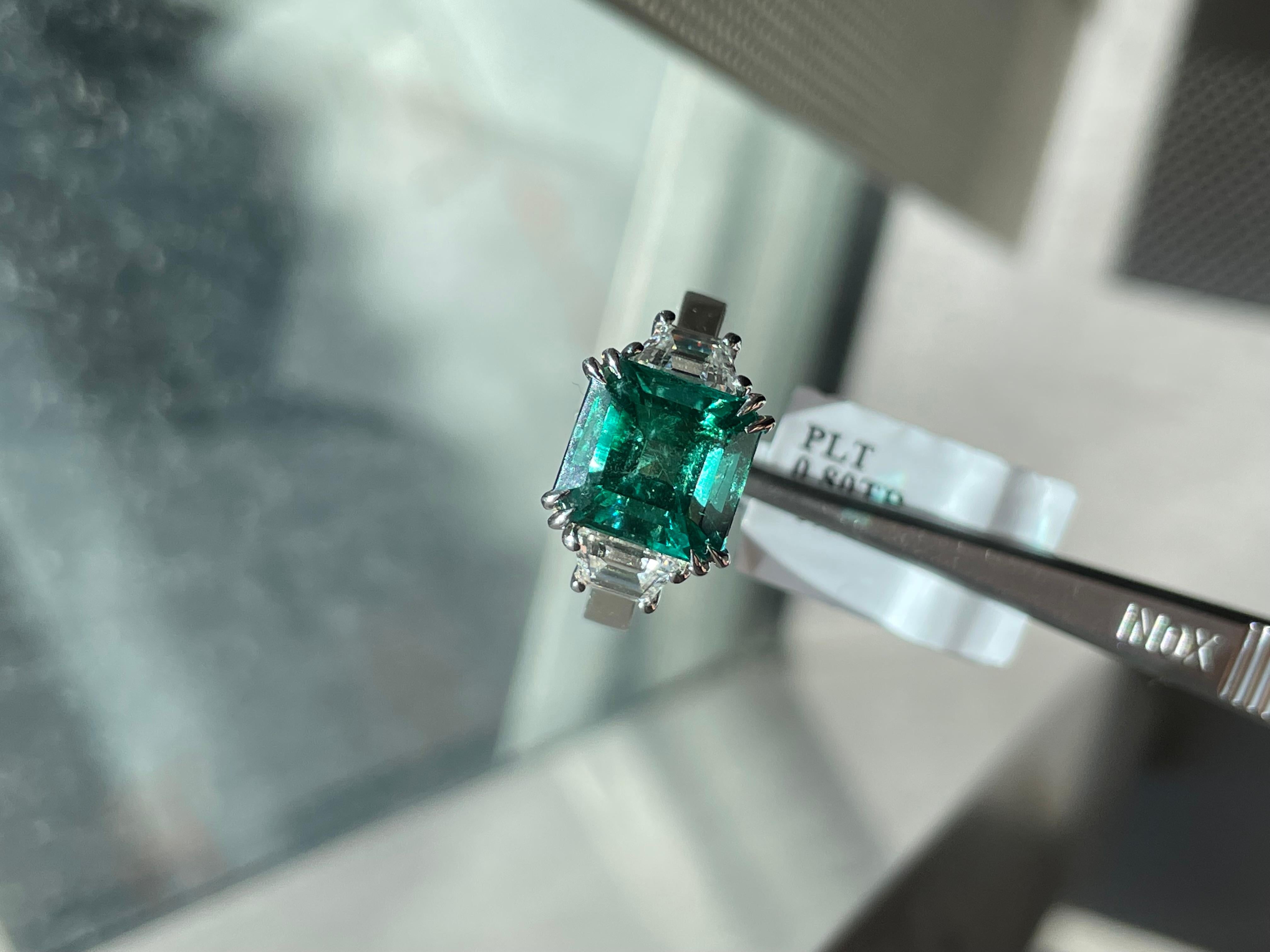 emerald radiant cut engagement rings