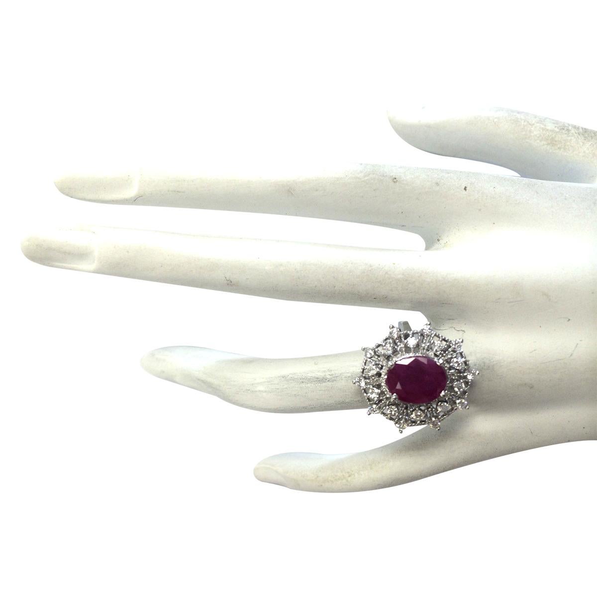 Natural Ruby Diamond Ring In 14 Karat White Gold  In New Condition For Sale In Los Angeles, CA