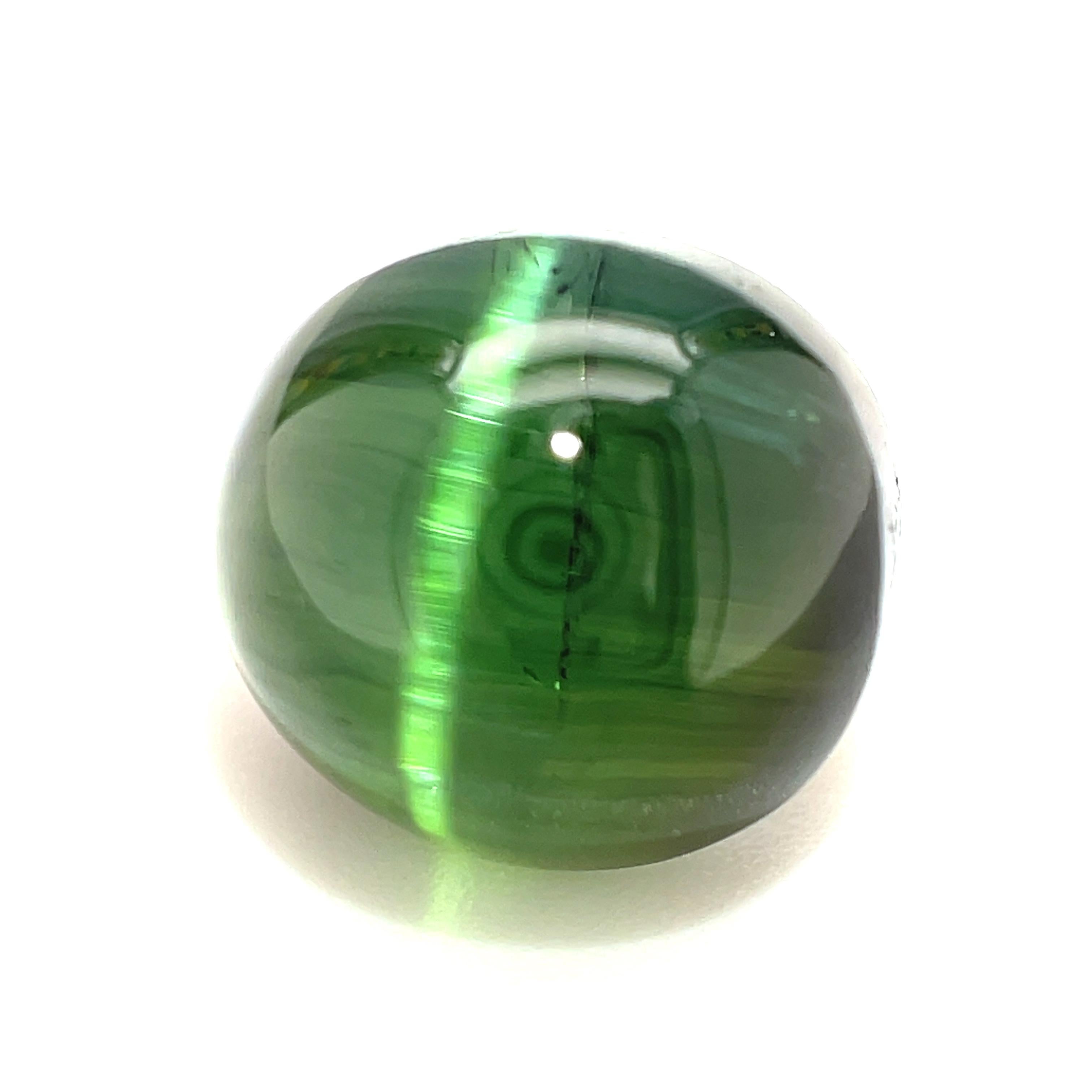 Pierre précieuse tourmaline verte œil de chat ovale non sertie et non montée de 3,87 carats Neuf - En vente à Los Angeles, CA