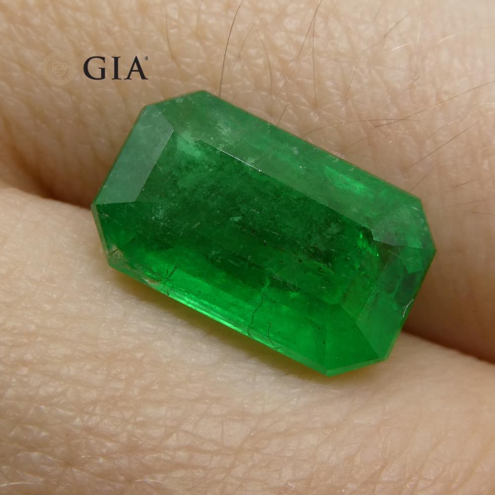 Dies ist ein atemberaubender GIA-zertifizierter Smaragd 

Der GIA-Bericht lautet wie folgt:

GIA-Berichtsnummer: 2205893218
Die Form: Achteckig
Schnittstil: Stufenschnitt
Schnittart: Krone:  
Schnittstil: Pavillon: 
Durchsichtigkeit: Transparent bis