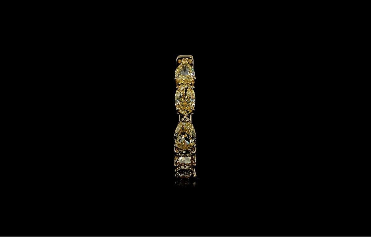 3,87 Ctw. Créoles fantaisie en or jaune 14 carats avec diamants jaunes de forme fantaisie Unisexe en vente