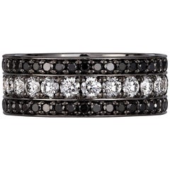 3.87ct Round Cut White and Black Diamond Men
s Wedding Band in 18k Black Gold