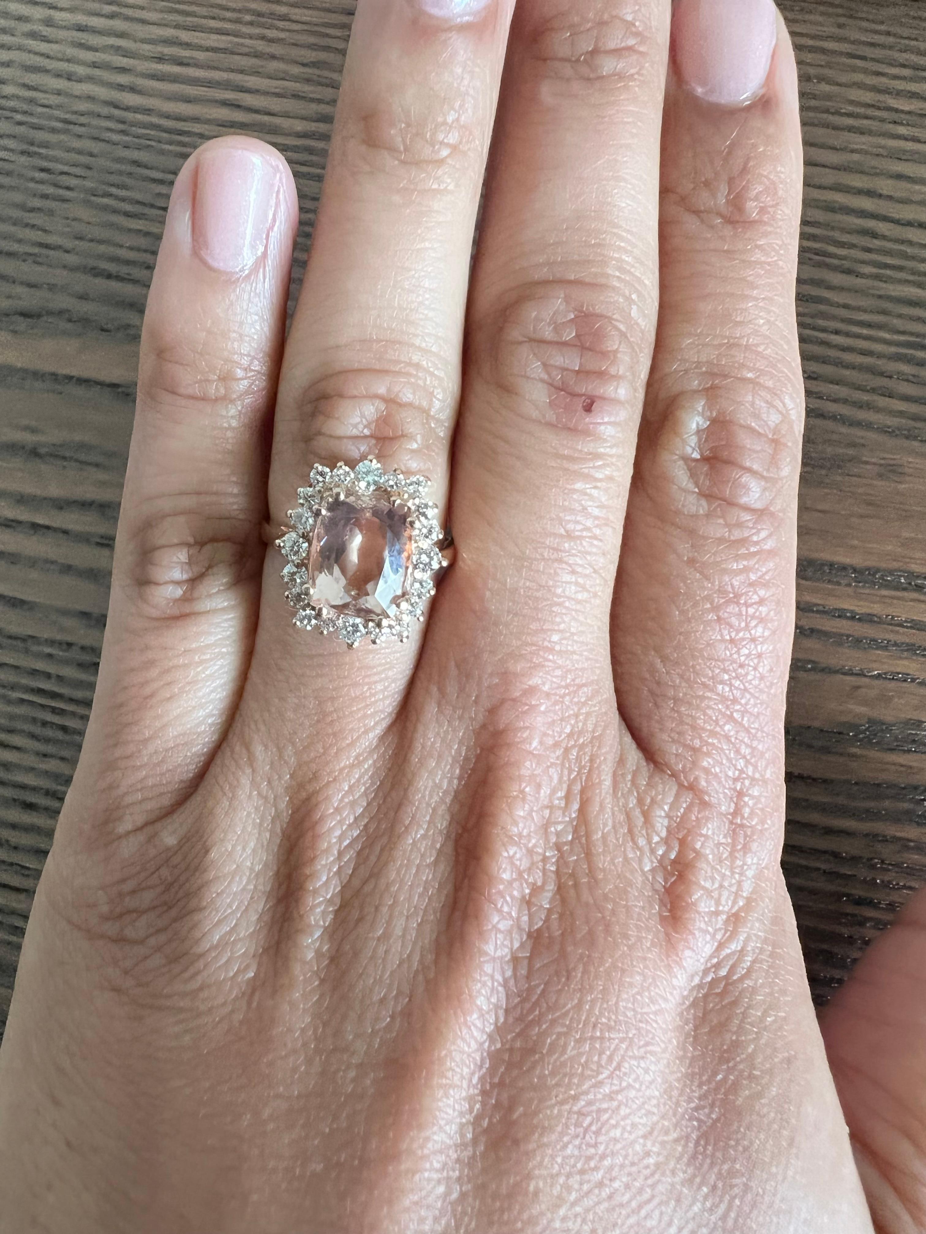 3.88 Karat Natürlicher Morganit Diamant Rose Gold Cocktail Ring im Angebot 2