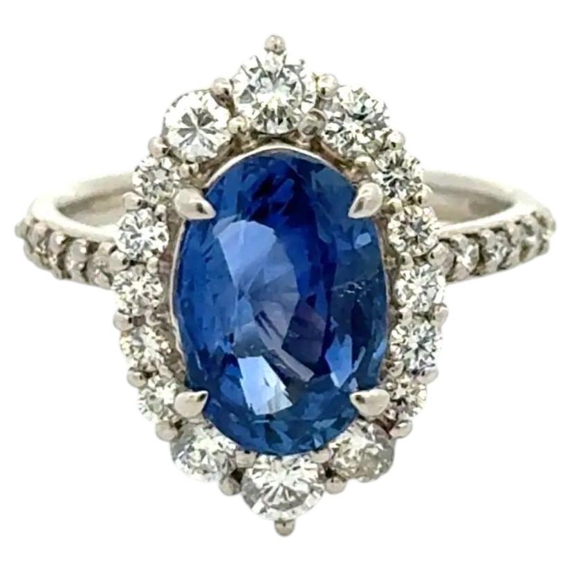 3,88 Karat Oval Ceylon No Heat Saphir GIA und Diamant Platin Vintage Ring