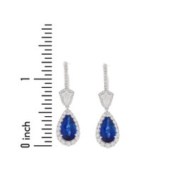 3.88 Carat Pear Shape Sapphire Lever-Back Earring with 1.44 Carat Diamond ref584
