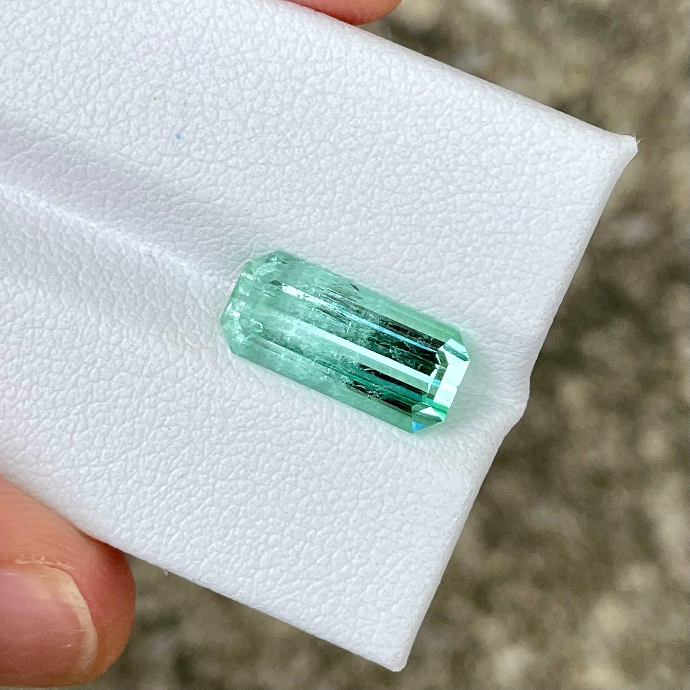 Moderne 3.88 carats Seafoam Tourmaline Stone Emerald Cut Afghan Gemstone en vente