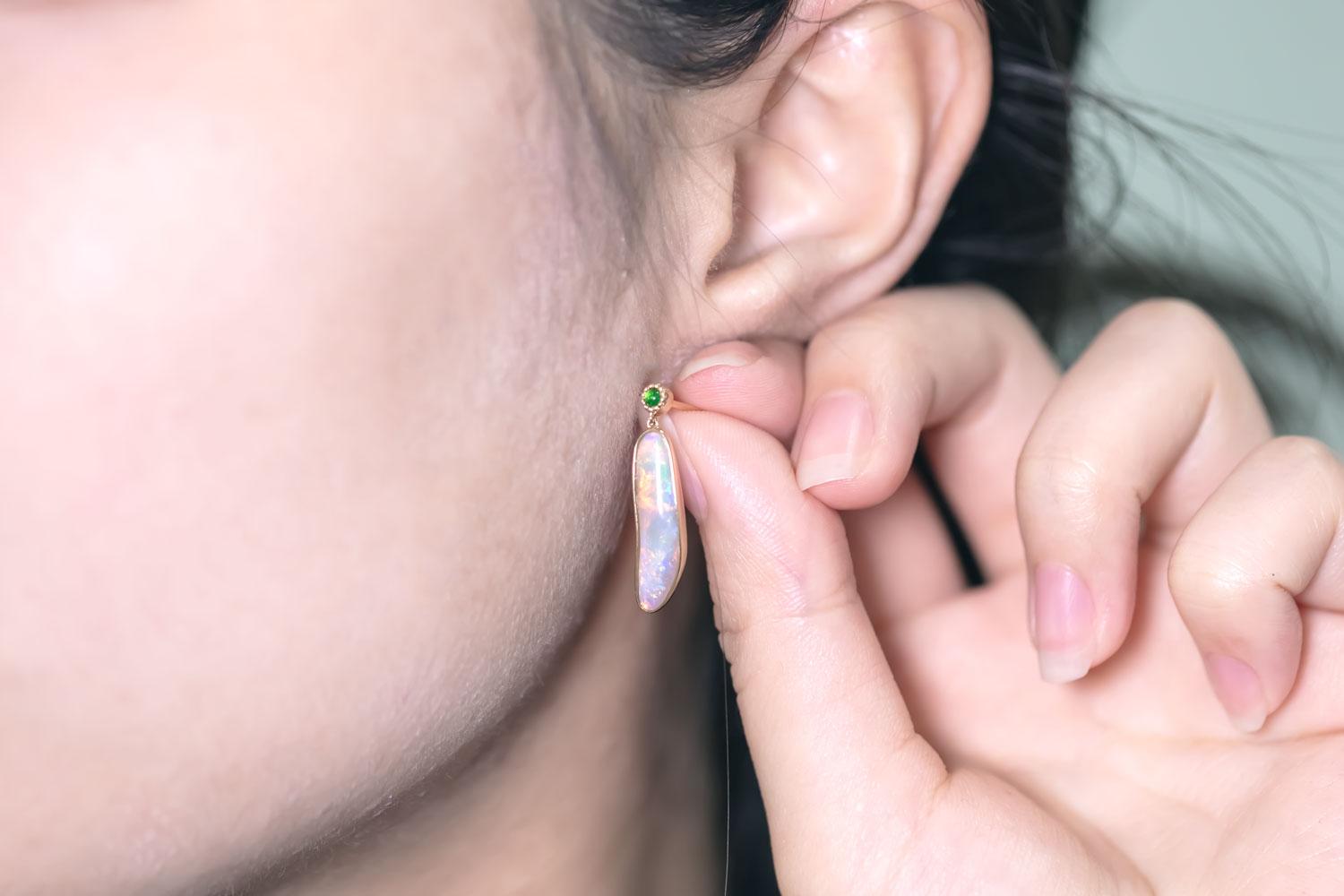 3.88ct Australian Solid Opal Tsavorite Drop Earrings 14K Yellow Gold en venta 2